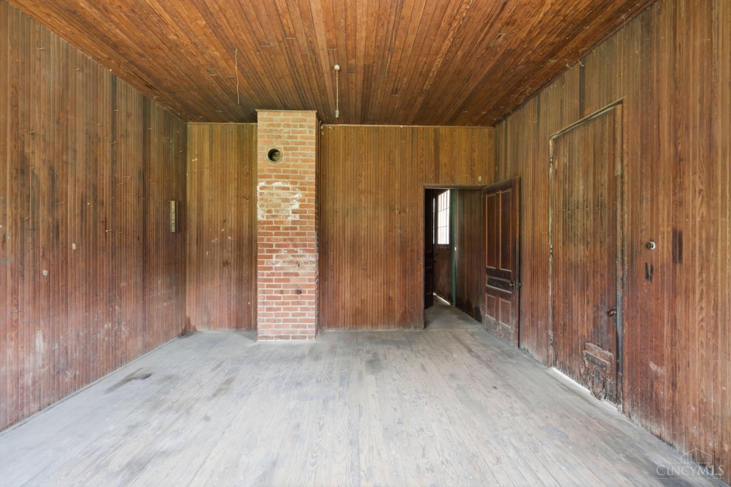 353 Oliver Road