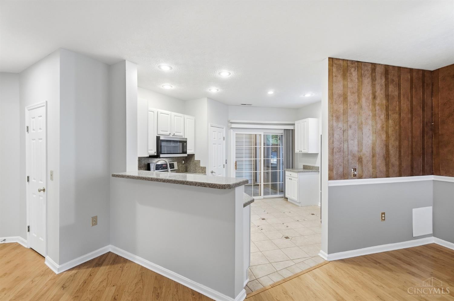7492 Mansion Circle B