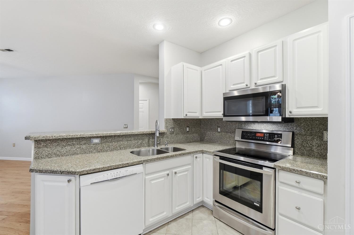 7492 Mansion Circle B