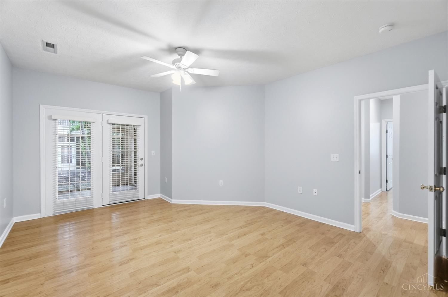 7492 Mansion Circle B