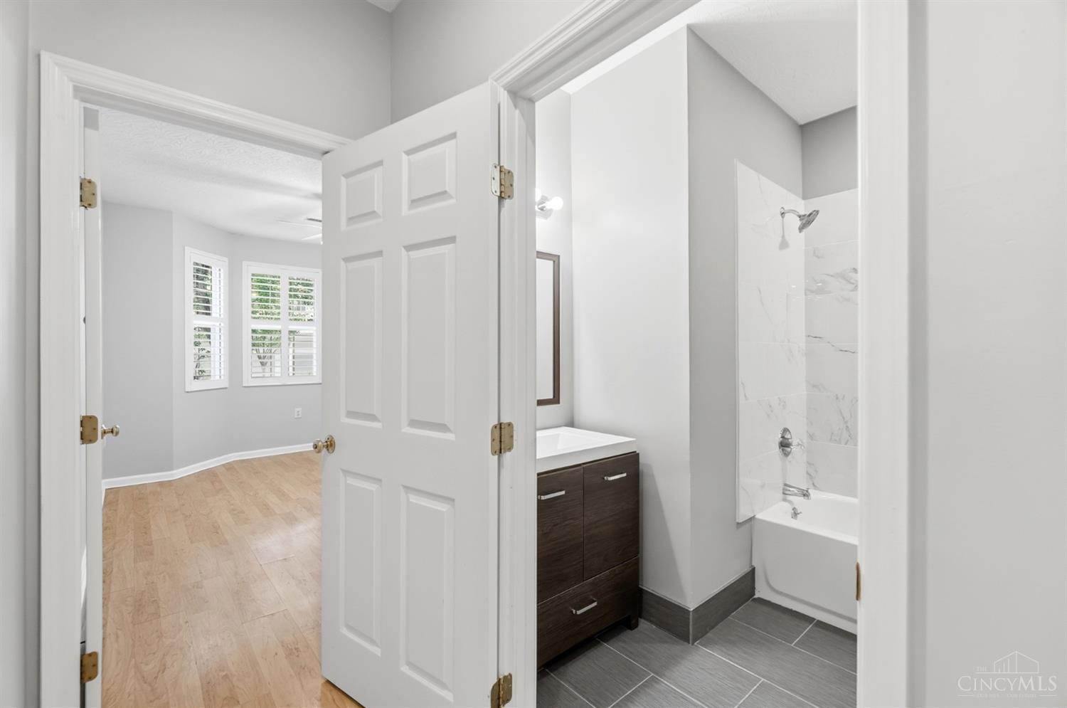 7492 Mansion Circle B