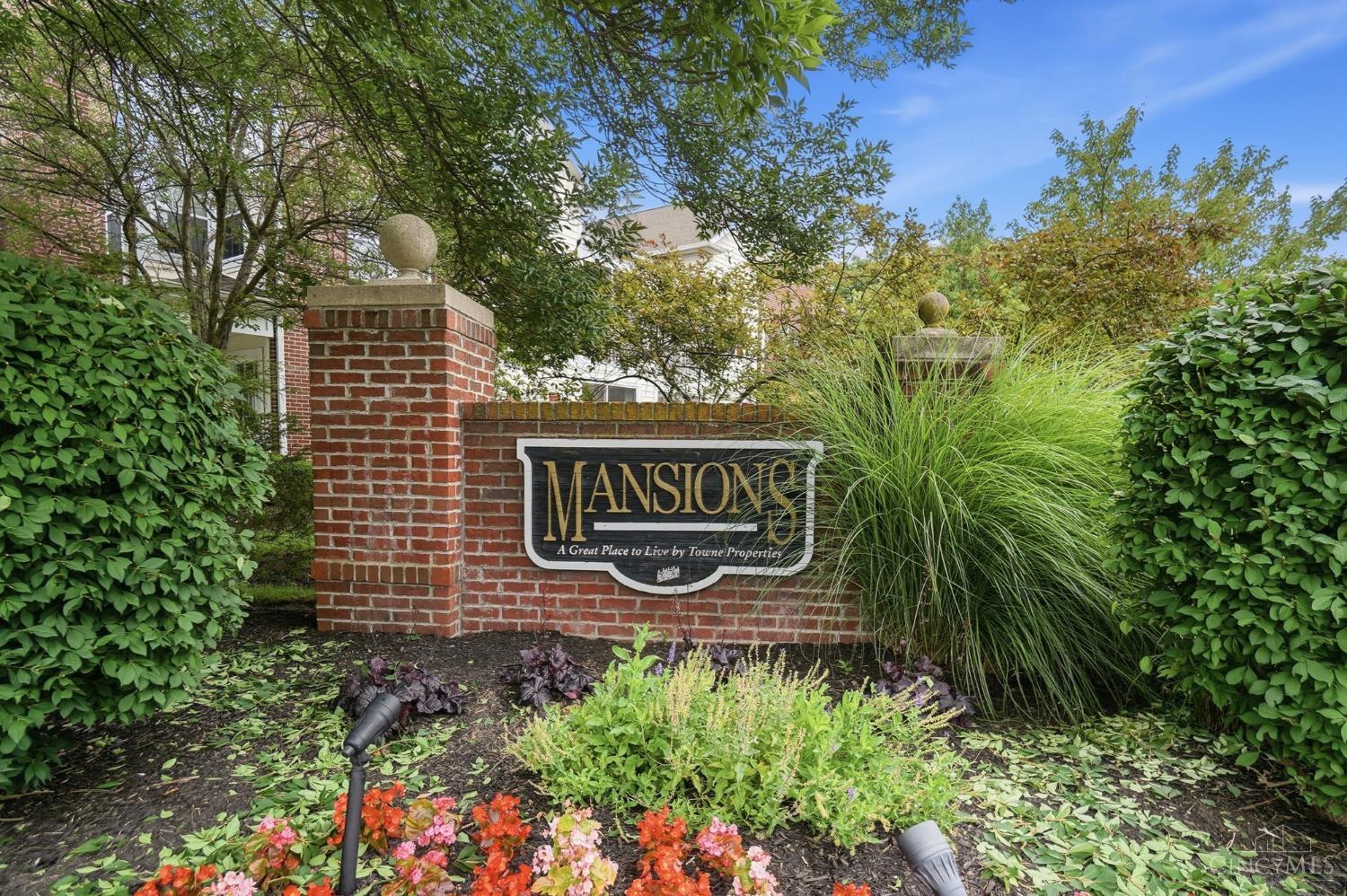 7492 Mansion Circle B
