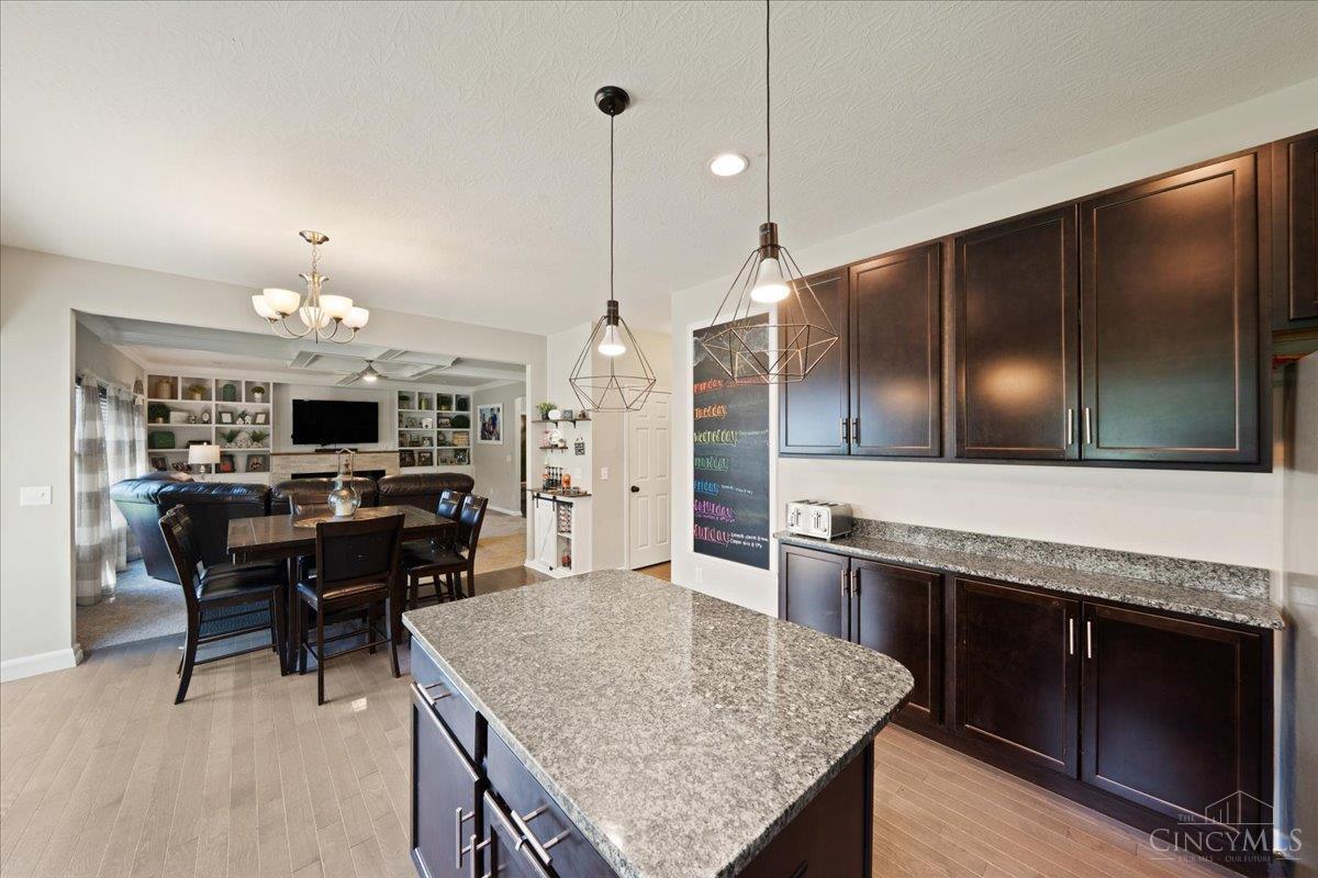 875 Grande Oaks Drive