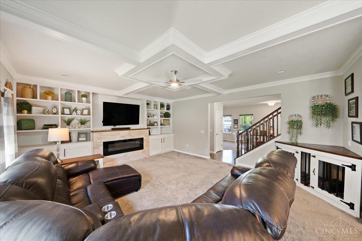 875 Grande Oaks Drive