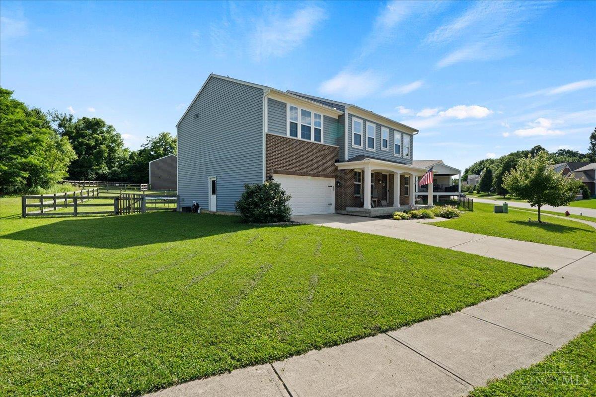 875 Grande Oaks Drive