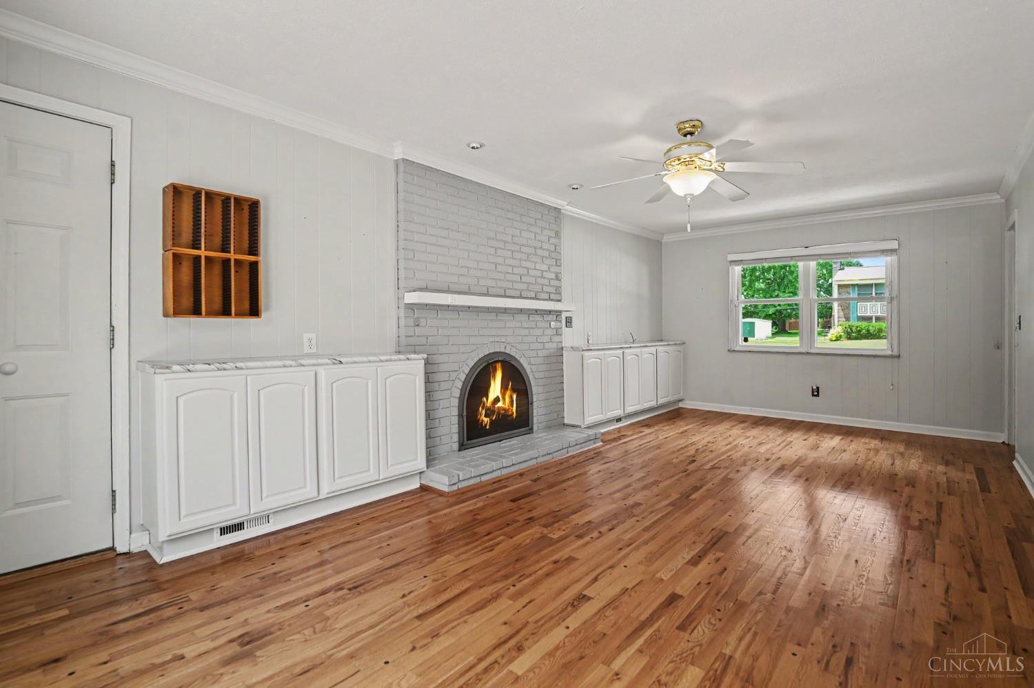 1896 Velma Court