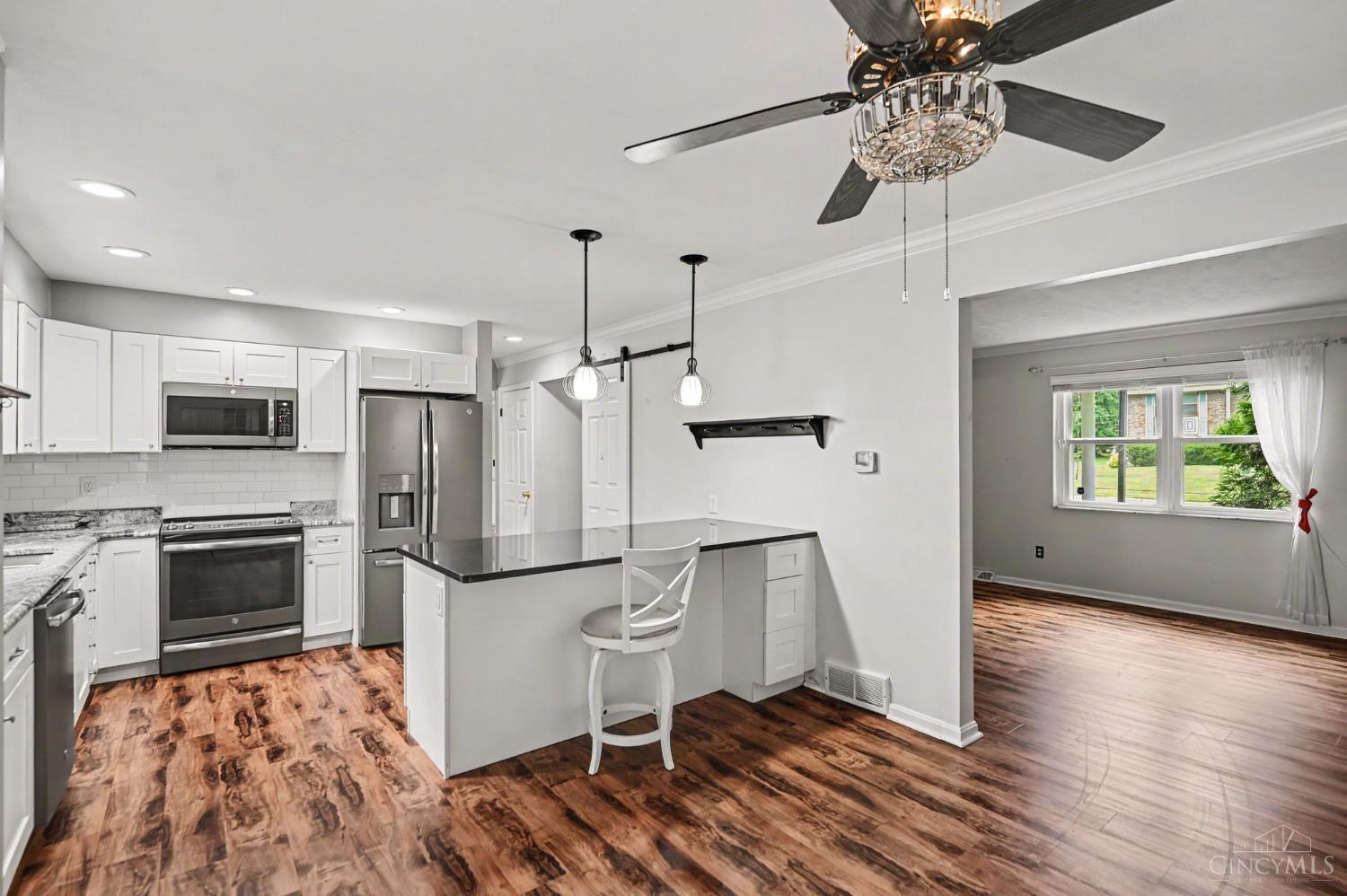 1896 Velma Court