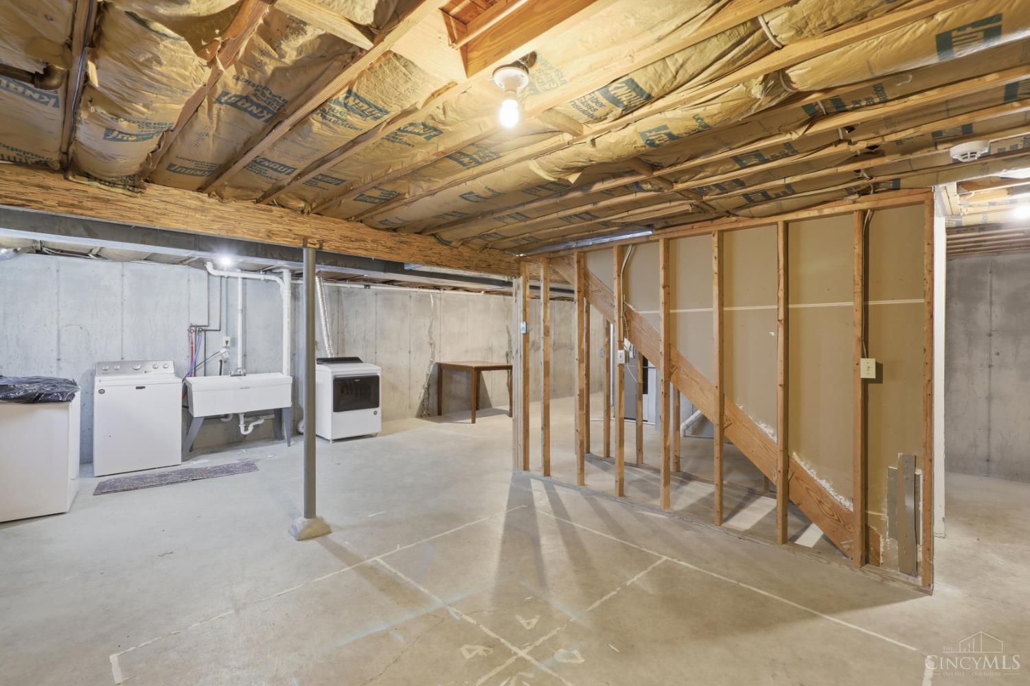 884 Venetian Terrace