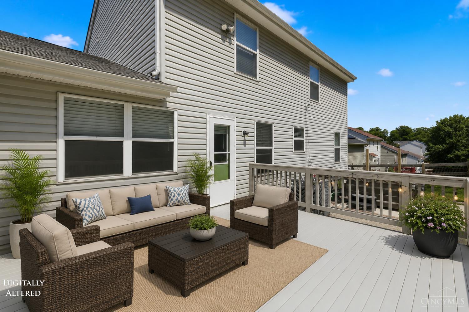 884 Venetian Terrace