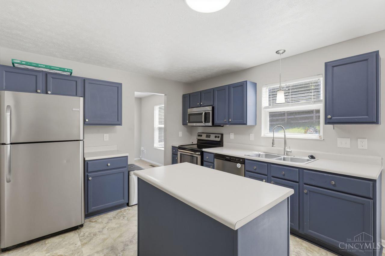 884 Venetian Terrace