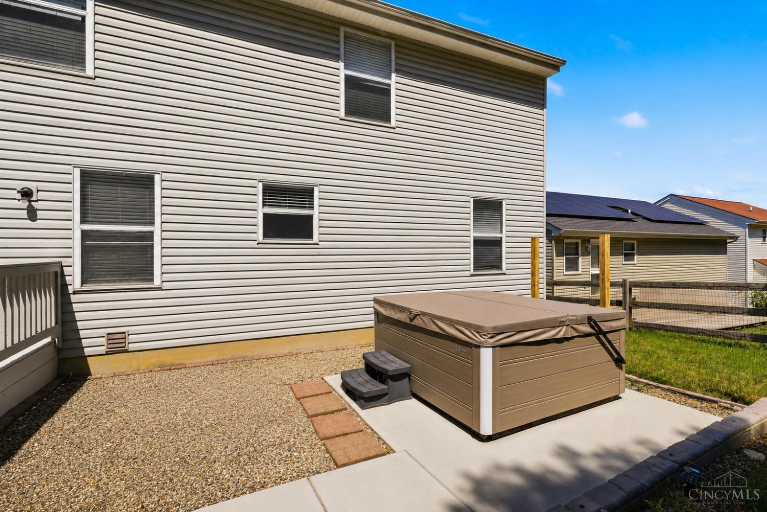 884 Venetian Terrace