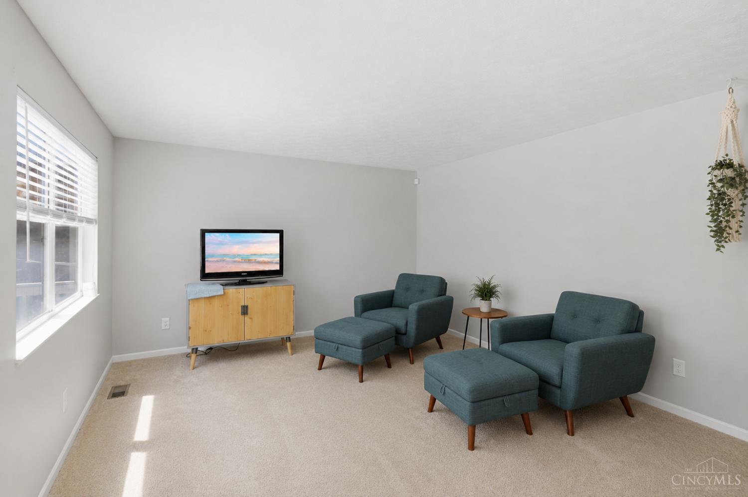 884 Venetian Terrace