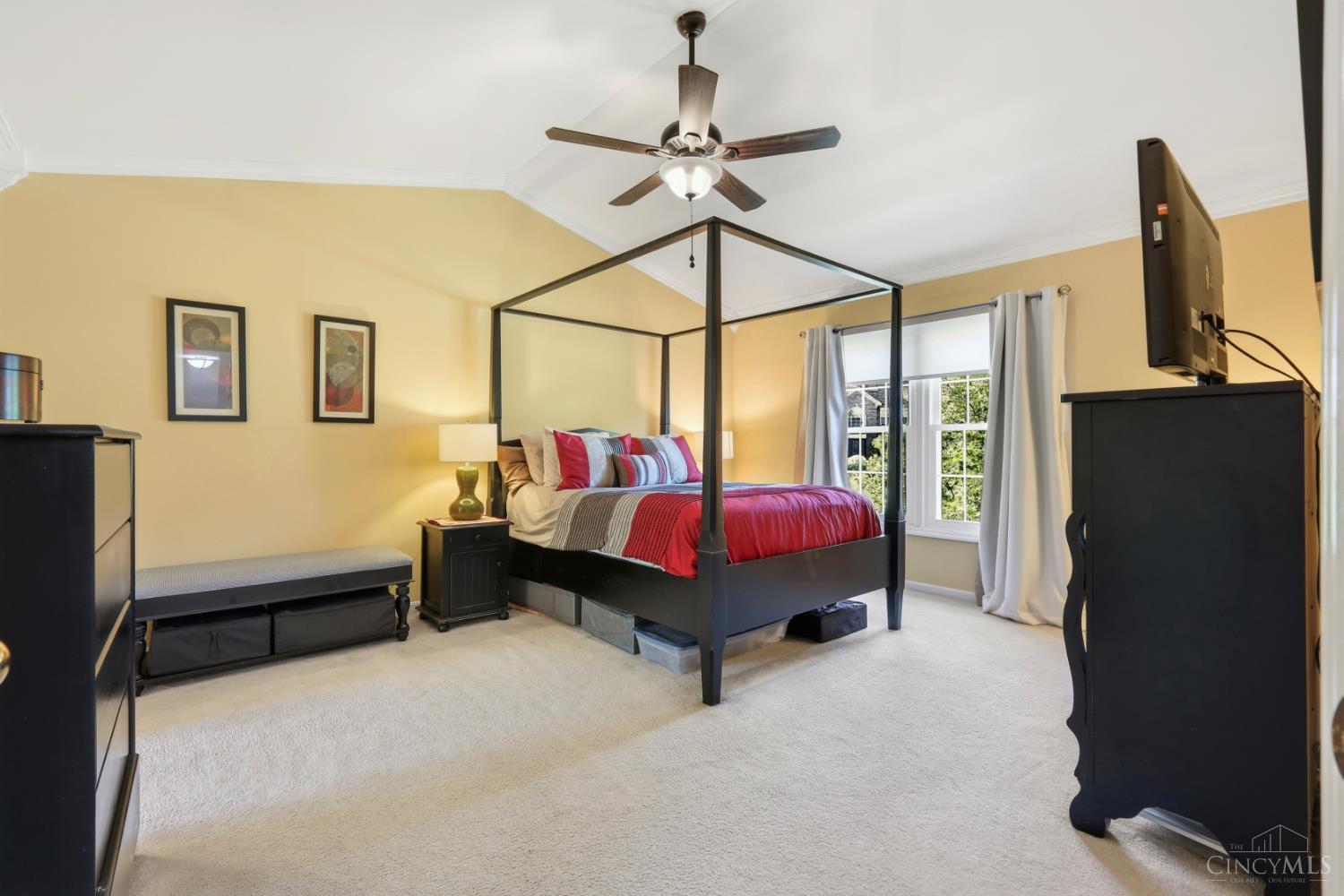 9581 Semaphore Court