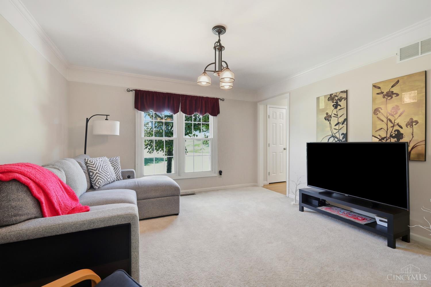 9581 Semaphore Court