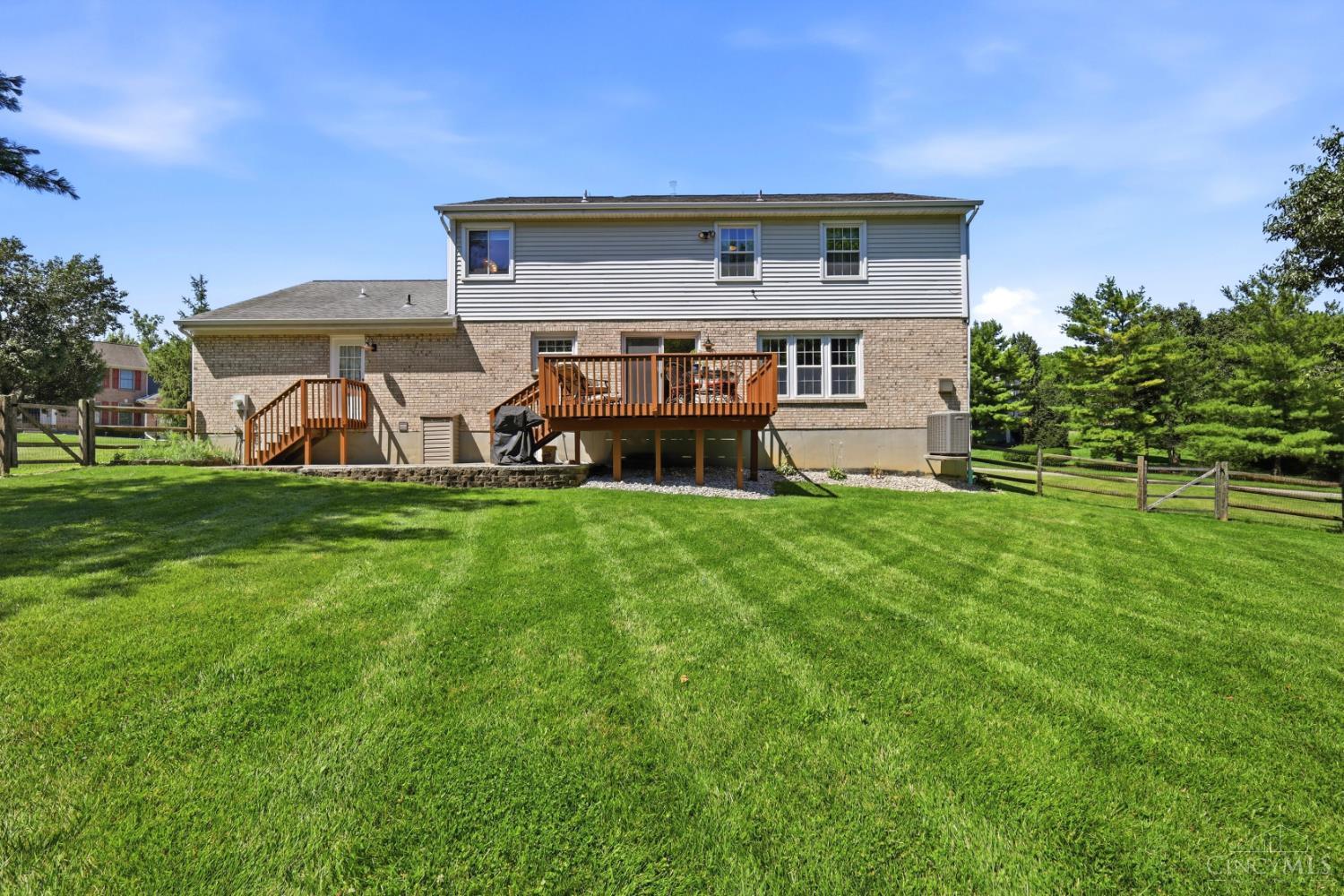 9581 Semaphore Court