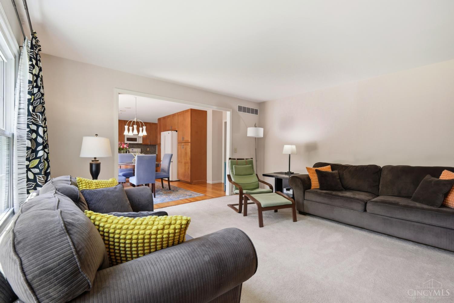 9581 Semaphore Court
