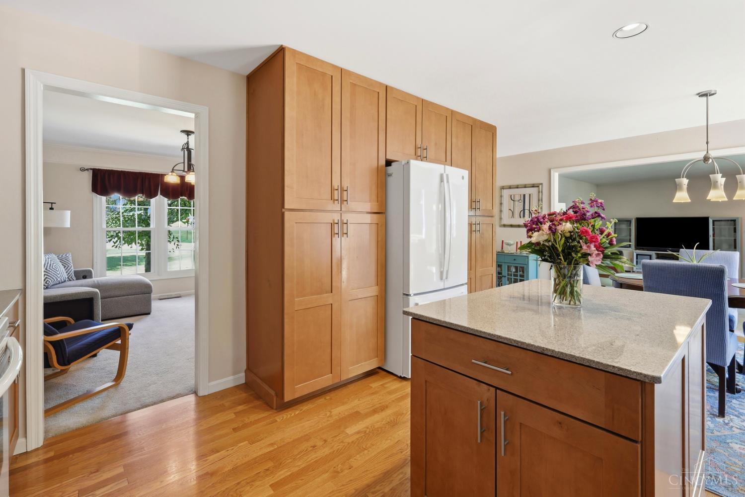 9581 Semaphore Court