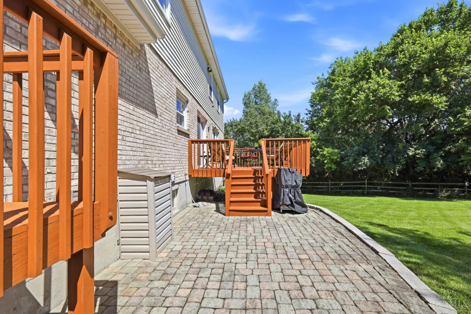 9581 Semaphore Court
