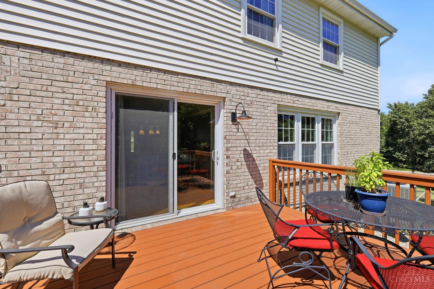 9581 Semaphore Court