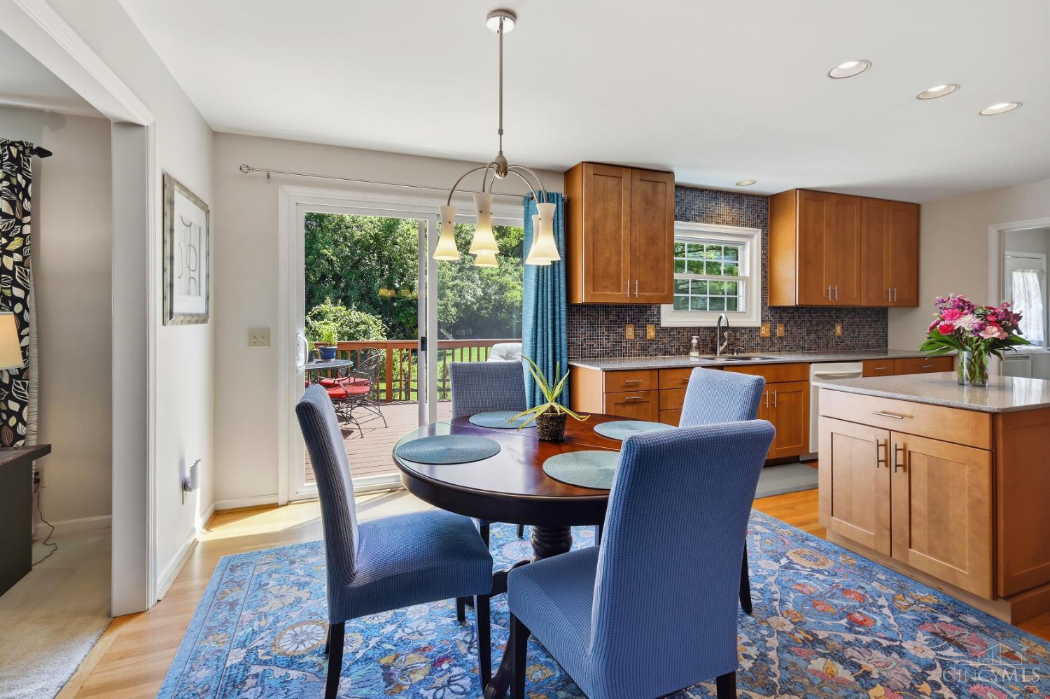 9581 Semaphore Court