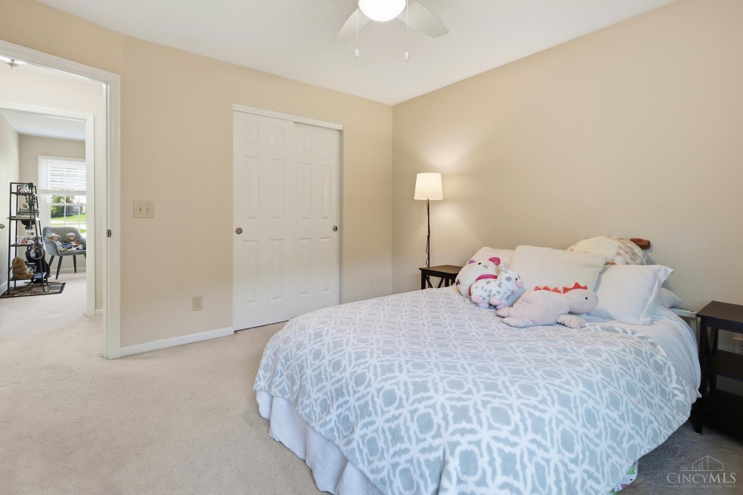 9581 Semaphore Court