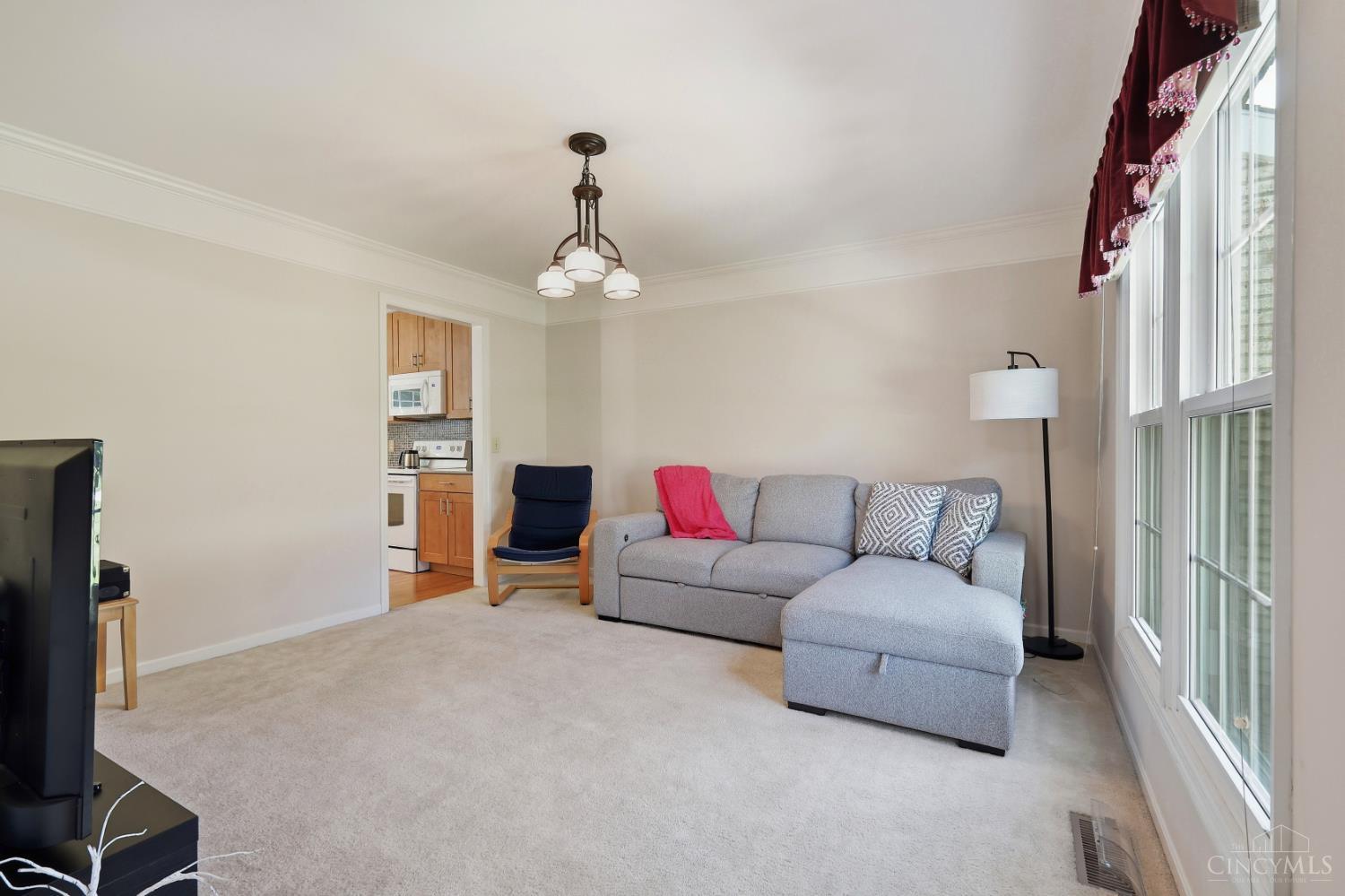 9581 Semaphore Court