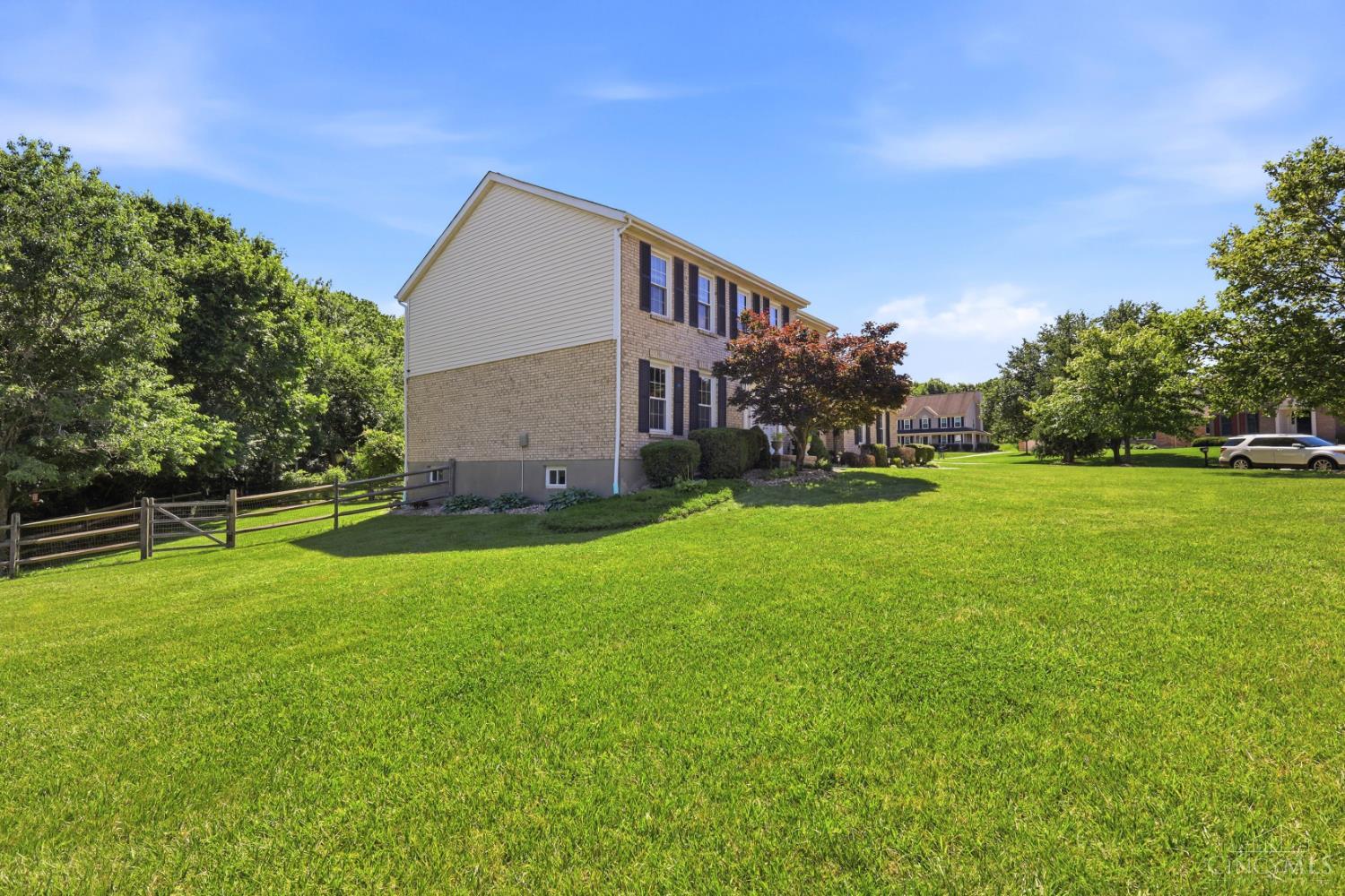 9581 Semaphore Court