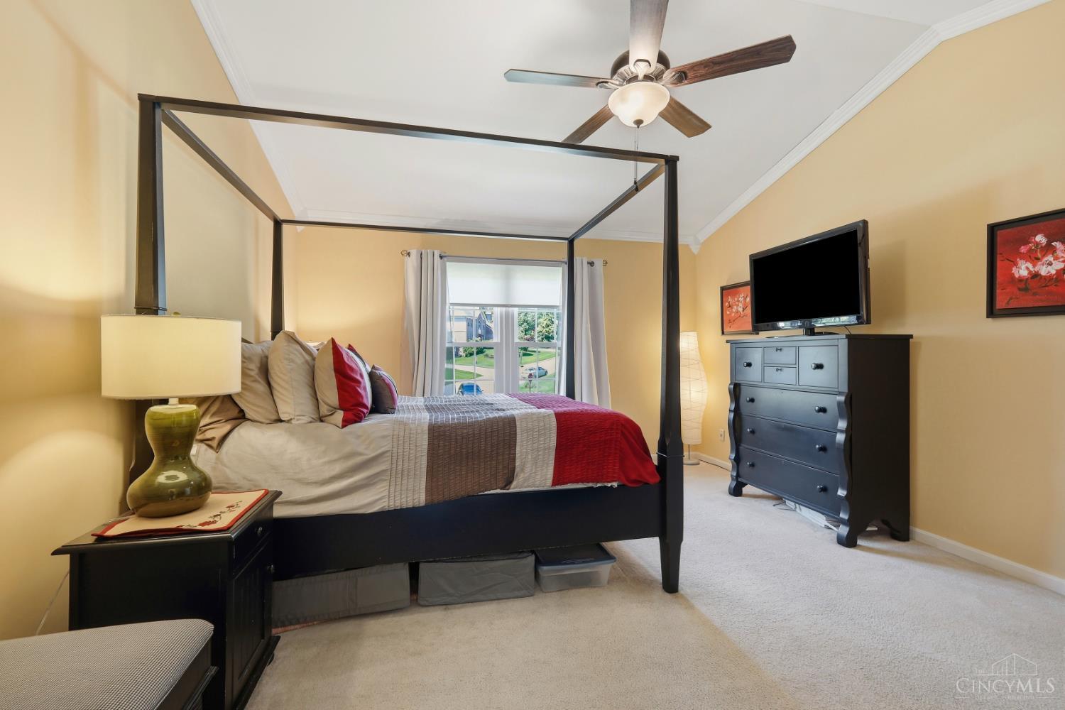 9581 Semaphore Court