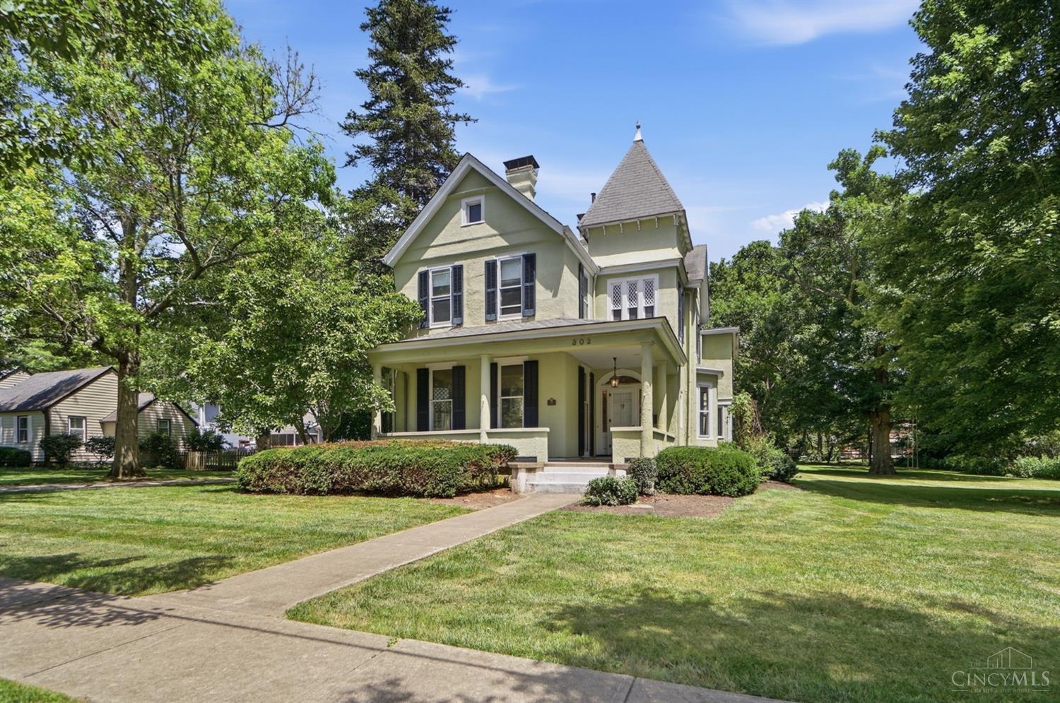 302 Oxford Avenue