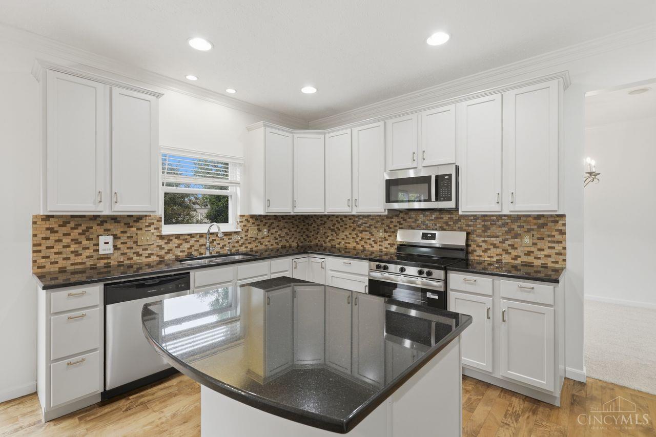 8437 Sea Mist Court