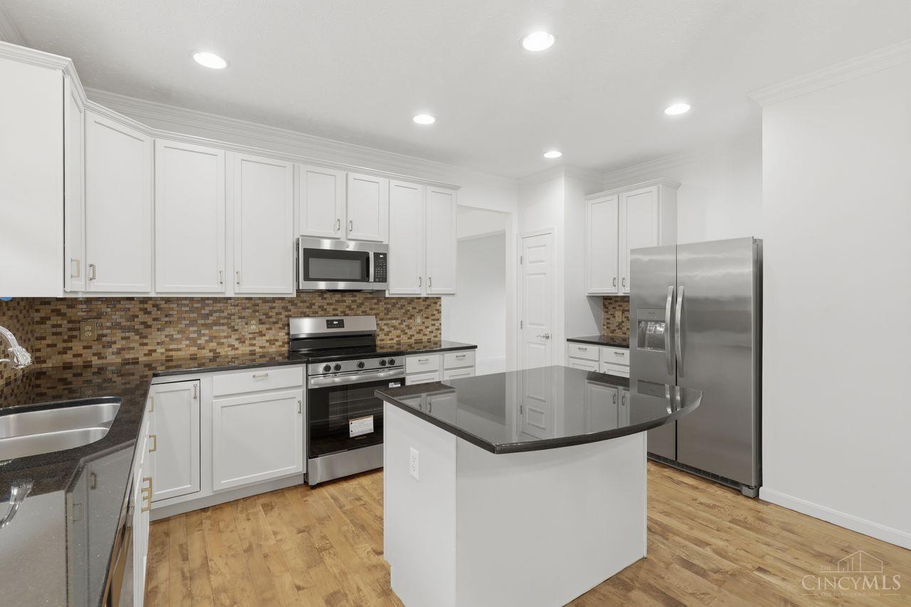 8437 Sea Mist Court