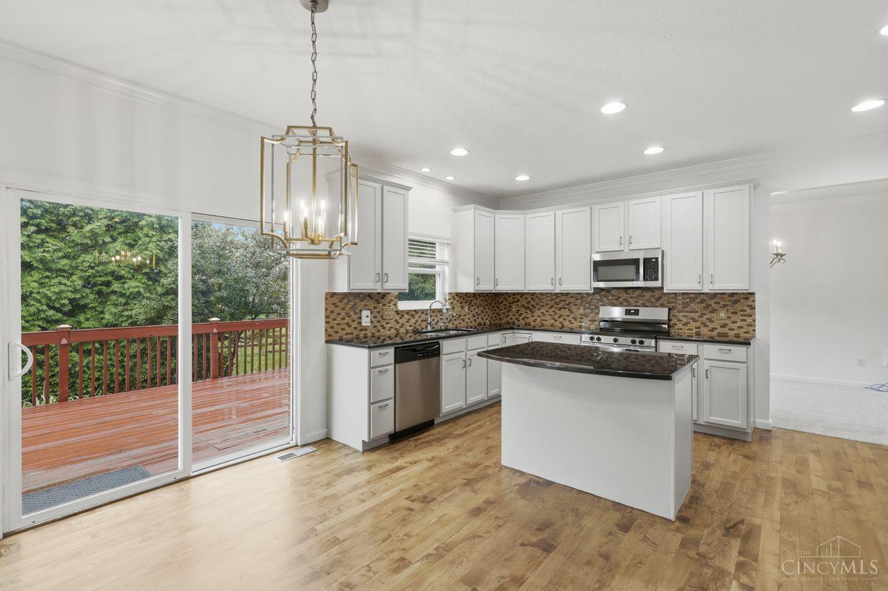 8437 Sea Mist Court