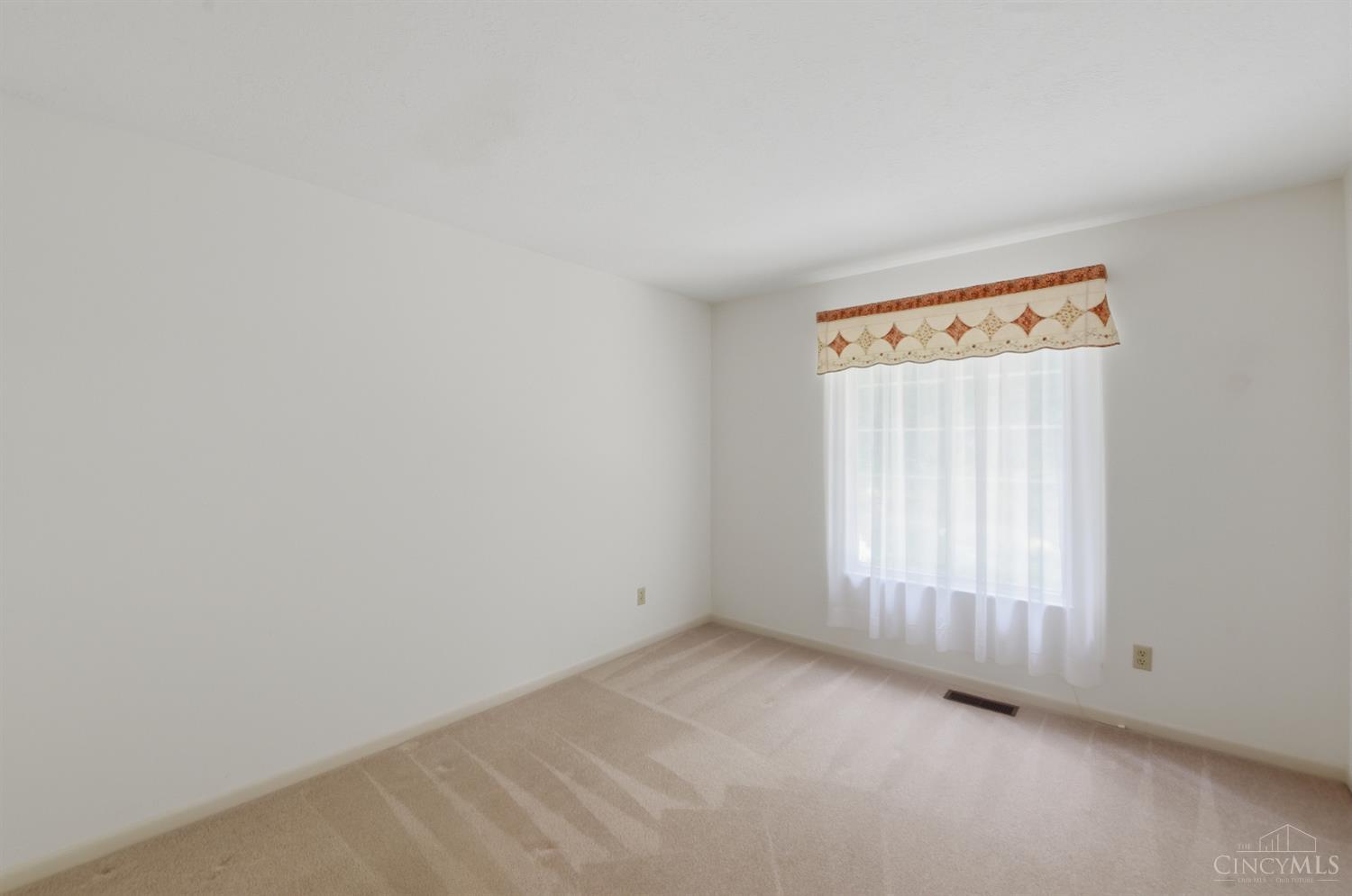 5237 Eaglesnest Drive S Unit: 32