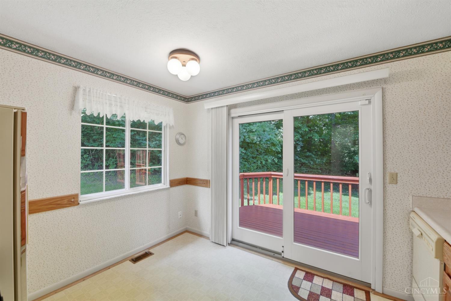5237 Eaglesnest Drive S Unit: 32