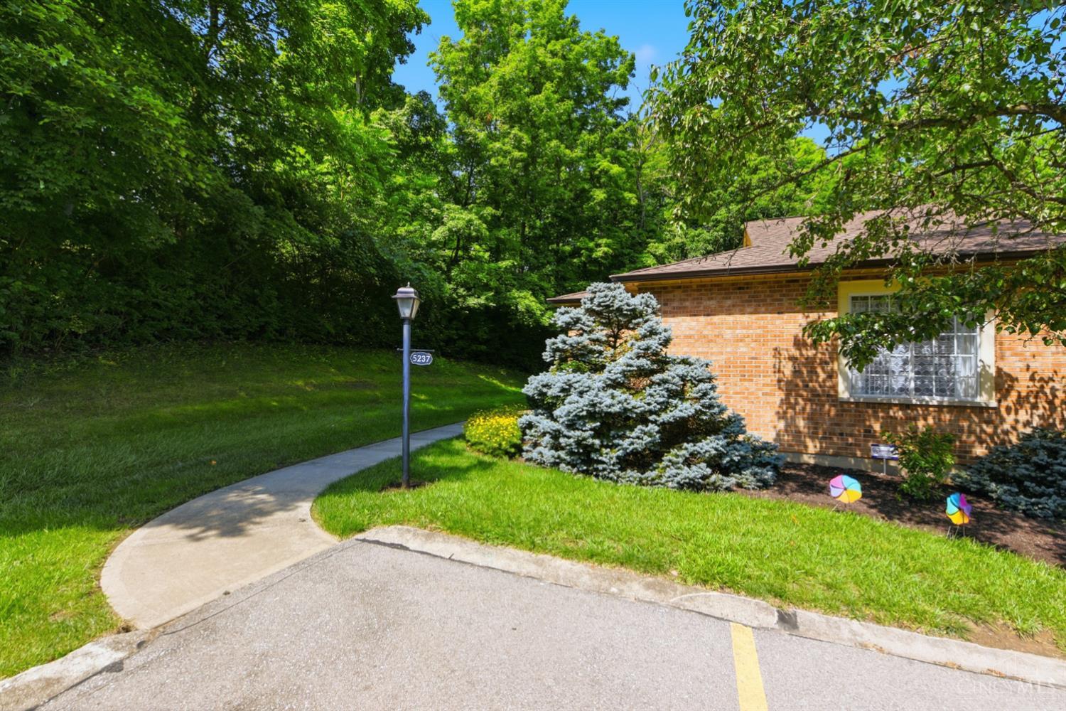 5237 Eaglesnest Drive S Unit: 32