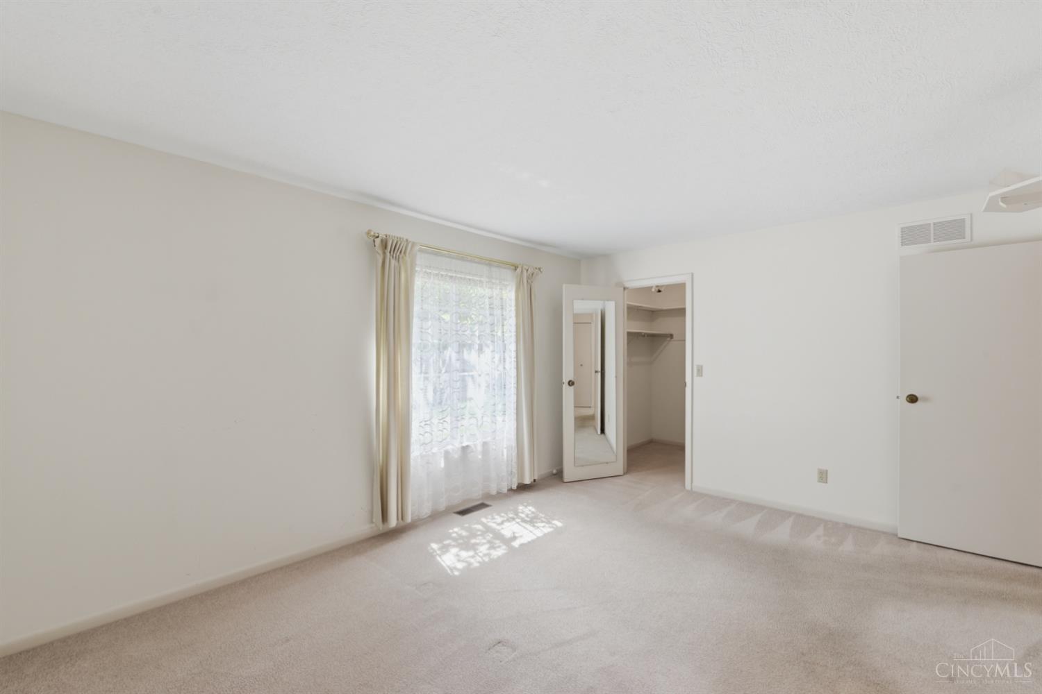 5237 Eaglesnest Drive S Unit: 32