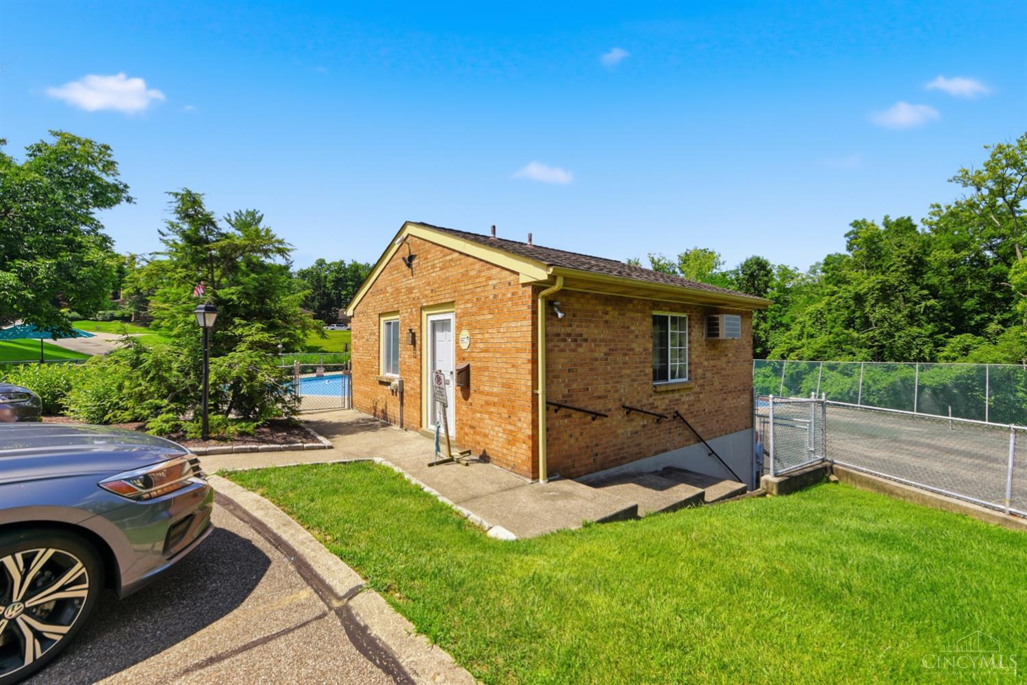 5237 Eaglesnest Drive S Unit: 32