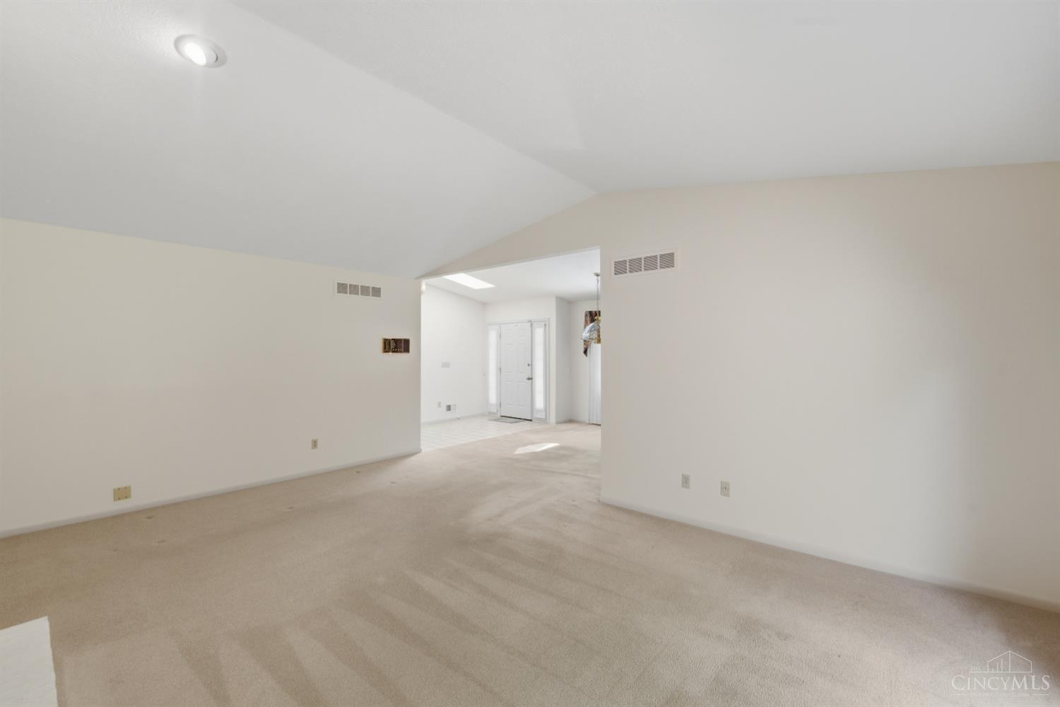 5237 Eaglesnest Drive S Unit: 32