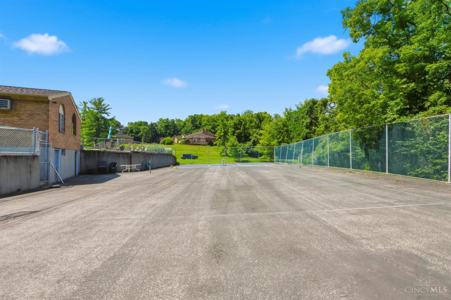 5237 Eaglesnest Drive S Unit: 32