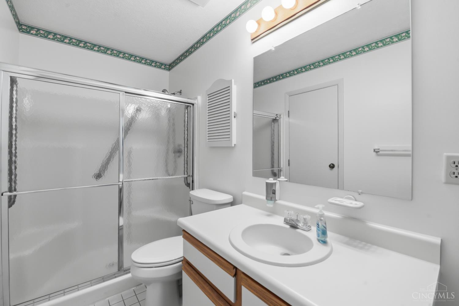 5237 Eaglesnest Drive S Unit: 32