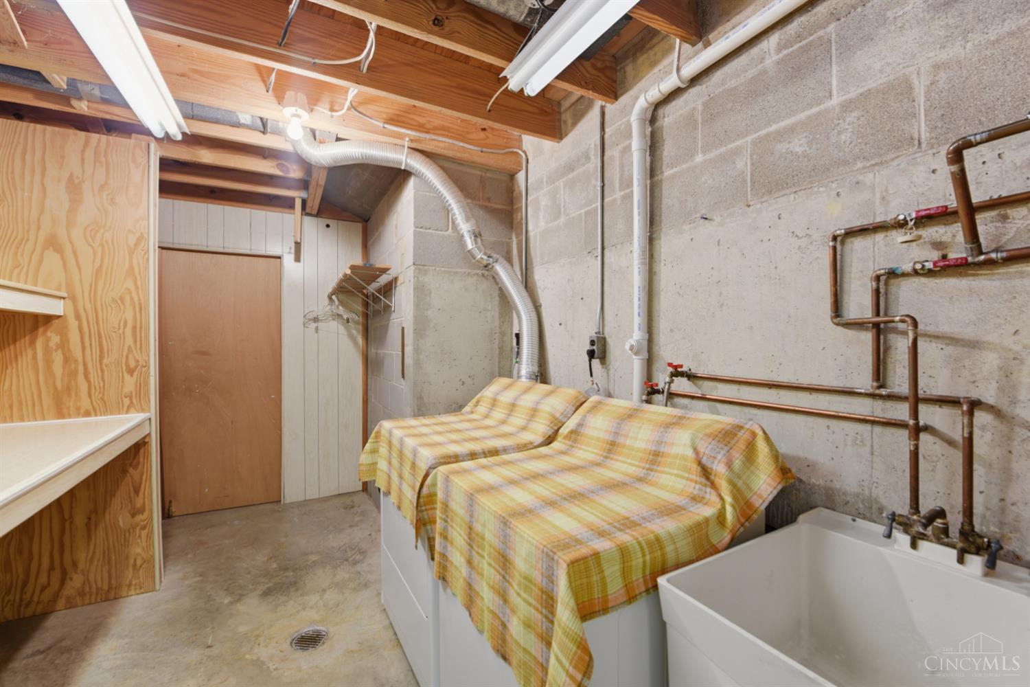 5237 Eaglesnest Drive S Unit: 32
