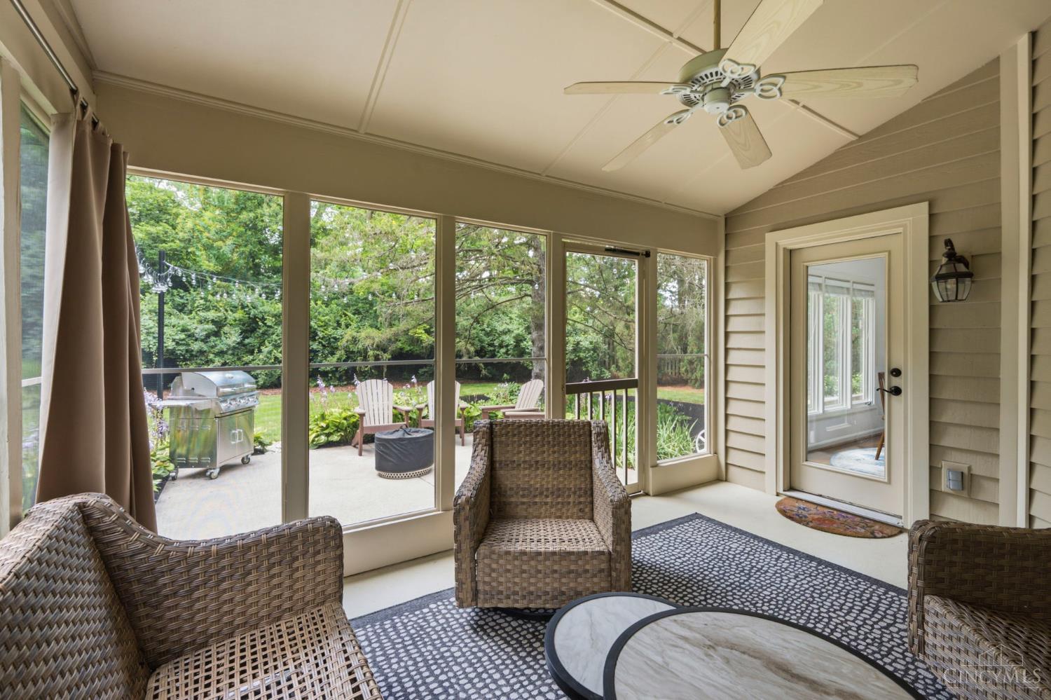800 Eaglesknoll Court