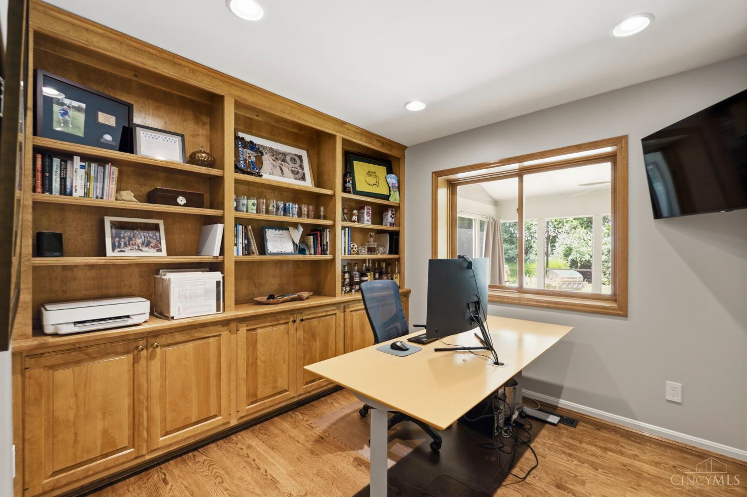 800 Eaglesknoll Court