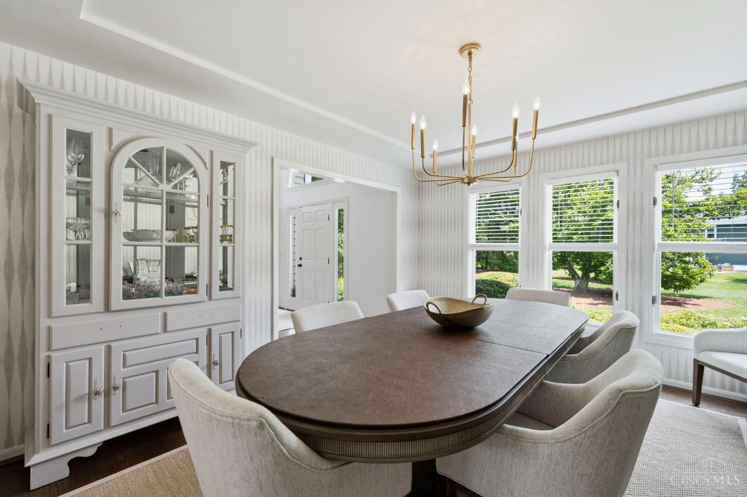 800 Eaglesknoll Court