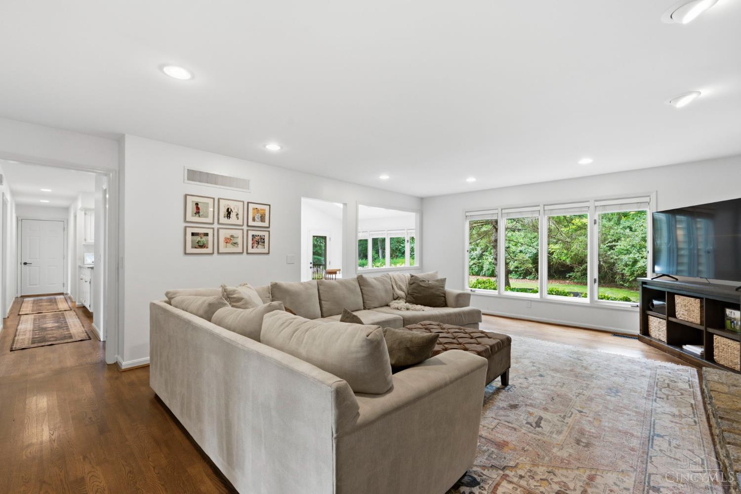 800 Eaglesknoll Court
