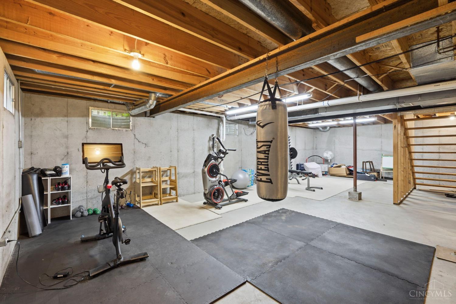 800 Eaglesknoll Court