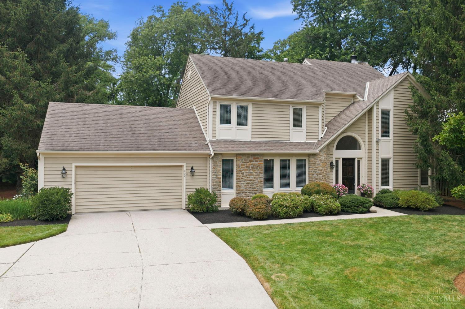 800 Eaglesknoll Court