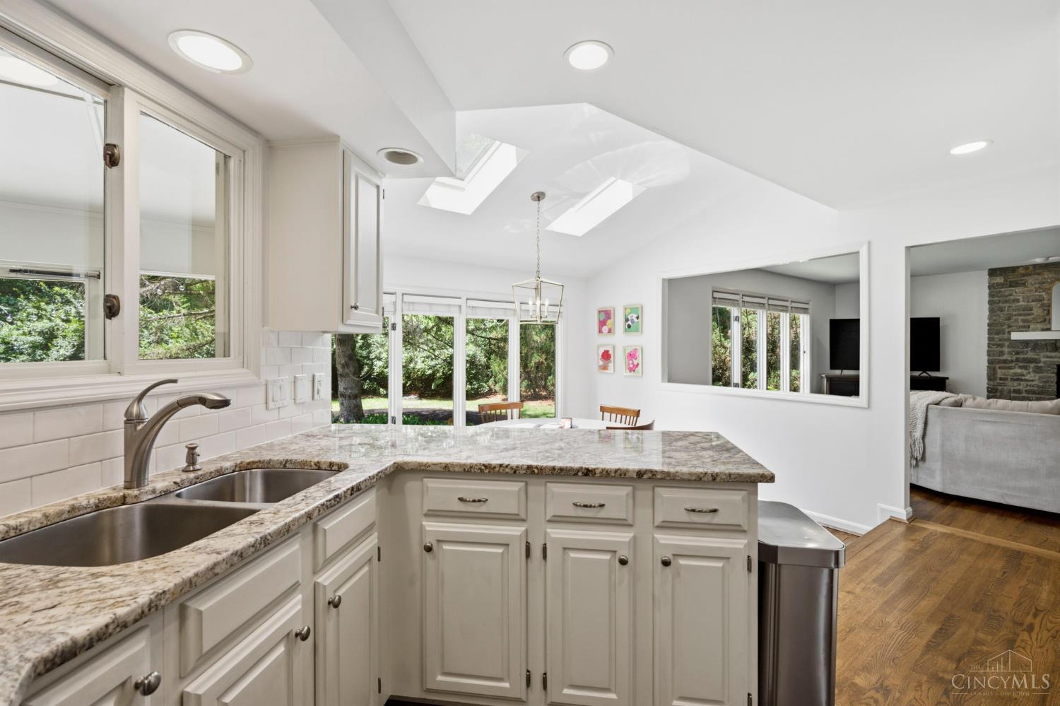 800 Eaglesknoll Court
