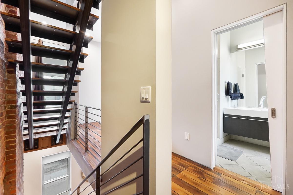 18 W Thirteenth Street 5