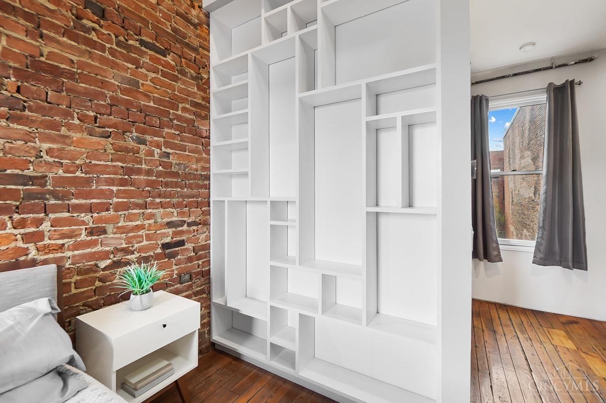 18 W Thirteenth Street 5